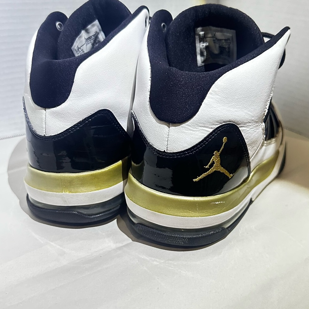Jordan Max Aura White Metallic Gold Black Size 10 Sneakers Shoes Lace-Up - Picture 5 of 12
